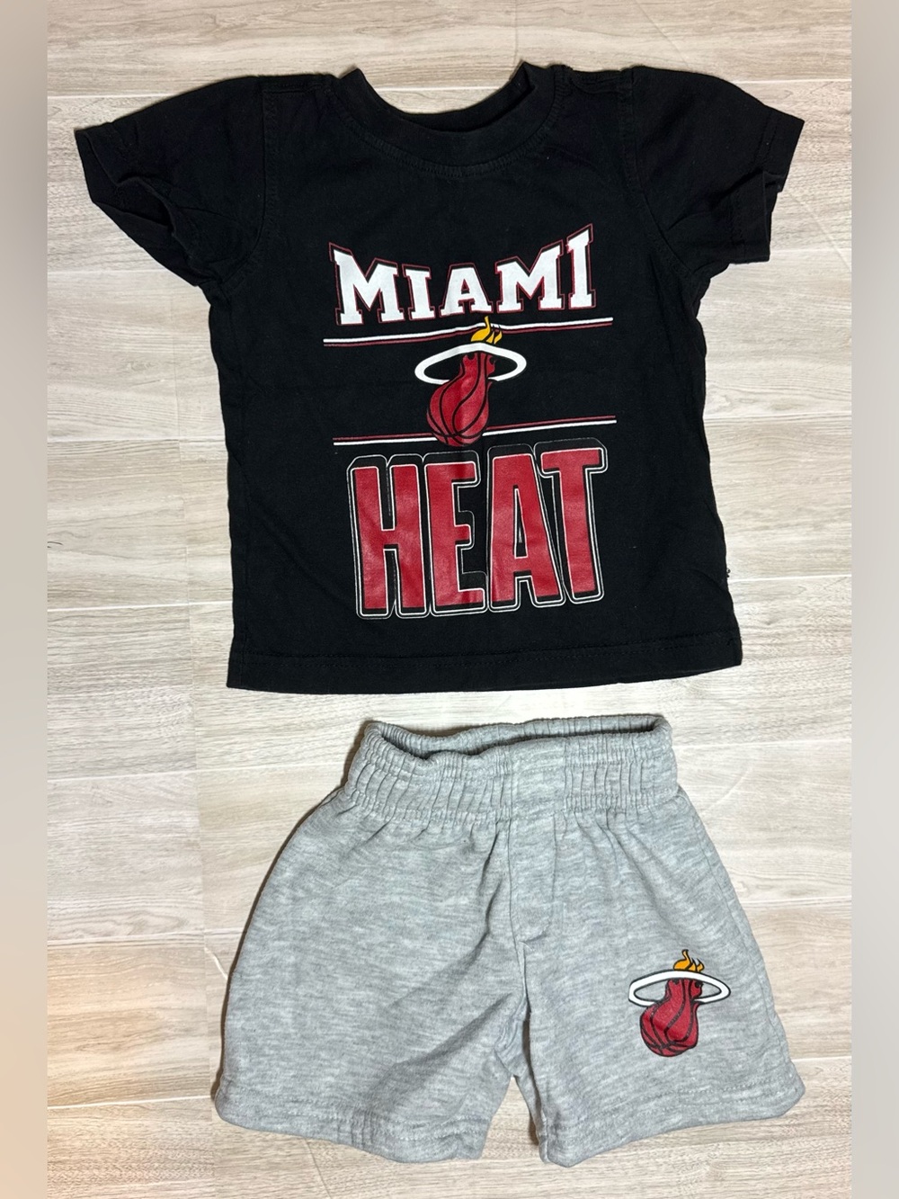 NBA Miami Heat Kids Black Tee & Gray Shorts Set